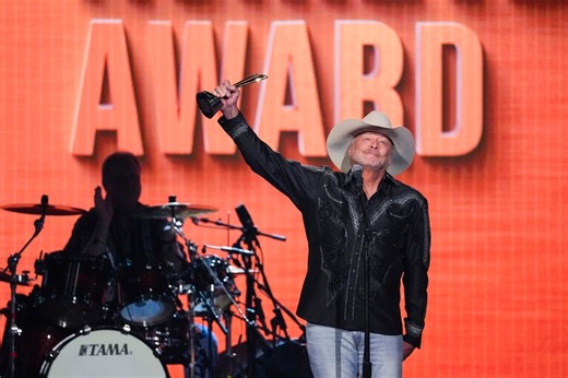 Country icon retires with $150M fortune to focus on health and family