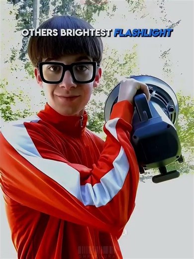 OTHERS BRIGHTEST FLASHLIGHT 🔦VS THIS ONES TURNS NIGHT INTO DAY🌃➡️🌇#short