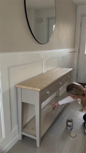 Console Table Upcycle Made Easy with Frenchic Crème de la Crème & Browning Wax ✨