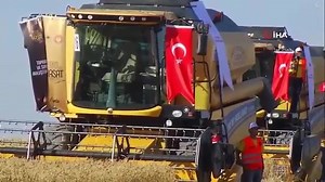 588K views · 4.8K shares | Yerli elektrikli traktörümüz hayırlı olsun.  ✅ 45 dakika şarj süresi ✅ 1 şarj ile 7 saat aralıksız çalışma ✅ 7 saatlik çalışma maliyeti: 20 TL ✅ 105 beygir gücü ✅ % 95 yakıt tasarrufu Yerli traktör görücüye çıktı, Başkan Erdoğan test etti | İHTİYAR HEYETİ | Facebook