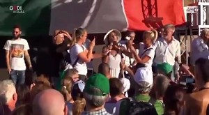 17K views · 676 reactions | Parte 2 I "No Mask" provano a bruciare una mascherina ma non ci riescono. (Perché, ovviamente, è un prodotto CE) A voi la linea. [Video di la Repubblica] | Meme Dalla Terza Repubblica | Facebook