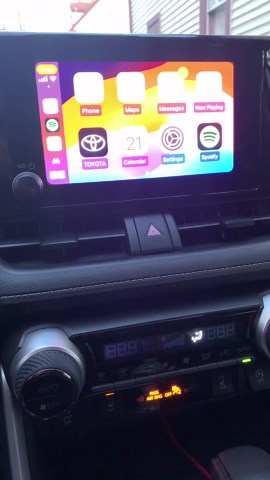 2023 RAV4 XLE Screen keeps shutting on and off