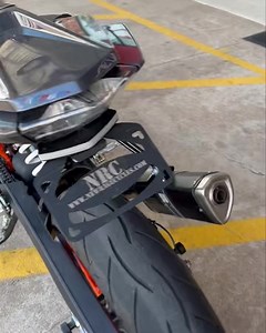2022 used KTM Duke 390, only 758 miles and all factory other than the mirror! 281-392-8850 wildwestmotoplex.com #bestpowersportsdealershipintexas #katytx #wildwestmotoplex #buywildorridemild #wegotthegoods #buybestatwildwest #ktm | Wild West Motoplex | Facebook