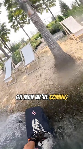 Wakeboarding Straight To The Beach! 🏖️