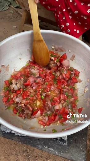 Mackerel Anwamoo Recipe: Alhaji Theozzy’s Pepper Rice