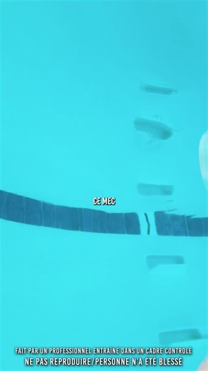 Réparateur de piscine innovant utilisant du chewing-gum