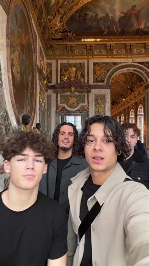 Il Est Dans Ma Tête - Une Exploration Musicale