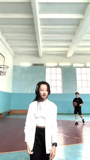 Айка бабайка 😈 (@aika.babayka)’s videos with оригінальний звук - ftg.songs