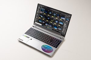 OLED搭載15.6インチノートPC「AERO 15S OLED」の実力を試す