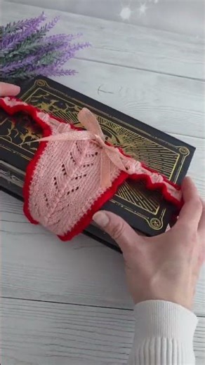 The Cheekiest Bookmark Ever? 📖🍑 #knitting #giftideas #bookworm