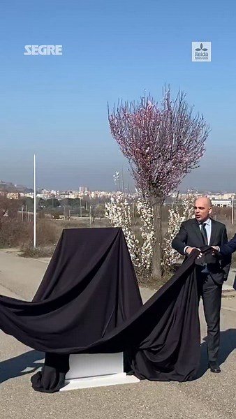 â€¼ï¸ ColÂ·loquen la primera pedra del complex comercial i d'oci Promenade Lleida âž¡ï¸ ComportarÃ la creaciÃ³ de 400 llocs de treball directes i d'un miler d'indirectes. El final dâ€™obres i la inauguraciÃ³ del complex estan previstos per a finals del 2027 ðŸ‘‰ Les obres del parc comercial i d'oci Promenade Lleida, a la zona de Torre Salses, han comenÃ§at oficialment aquest dijous al matÃ­ amb l'acte de colÂ·locaciÃ³ de la primera pedra. Autoritats i promotors han explicat que el centre comer