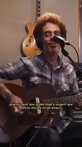 Hoje é Dia do Beijo... E por aqui, celebramos ao som de "Sei", de Nando Reis. Porque tem beijo que é como verso: inesquecível. 💋 🎶 . #nandoreis | Fã Clube Oficial Nando Reis