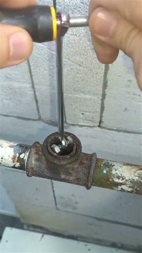 Genius Trick for Removing Broken Pipe Nipple