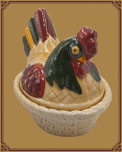 Vintage Metlox Poppytrail California Provincial Hen on Nest Covered Dish — Green Rooster