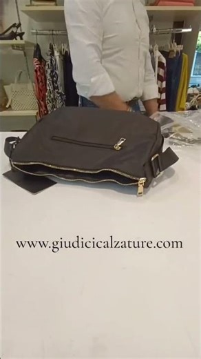 Borse su www.giudicicalzature.com e Blauer Usa