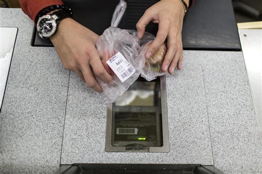 Il y a 50 ans, le code-barres révolutionnait le monde de la grande distribution | RTS