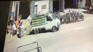 Old Military Shell Suddenly Exploded While Moved Onto Truck