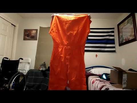 unboxing inmate uniform