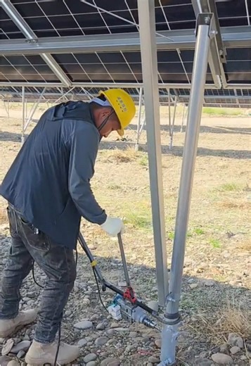 Photovoltaic Installation: Roof Mounted Solutions