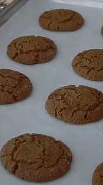 Really Soft & Chewy Ginger Cookies Recipe #gingercookies #bakingtips #recipe