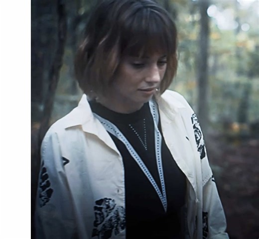 #robinbuckley // repost bc it flopped SO HARD 🤧 also tiktok stop downgrading the quality wtf #robinbuckley #Blurrr #robinbuckleyedit #strangerthings #strangerthings4 #strangerthingsedit #robinbuckleyedits #silly #robin #abcxyz