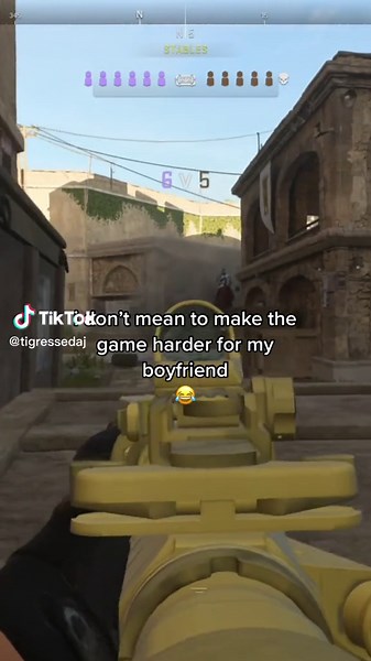 im just trying to keep us alive baby😫 #codtiktok #foryoupage #codmemes #boyfriendpov #mw2 #funnyvideos #codgaming #candycrush10