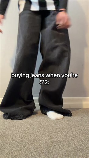 these are literally the petite ones aswell 😭 #short #fashion #fashiontok #shortgirlproblems #bershka