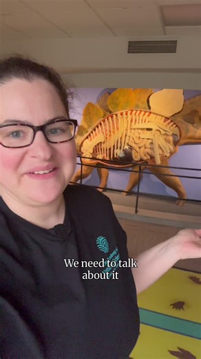 Academy educator and paleo enthusiast Amber shares a #fossilfriday deep dive on Stegosaurus. #musuemtok #dinosaurs