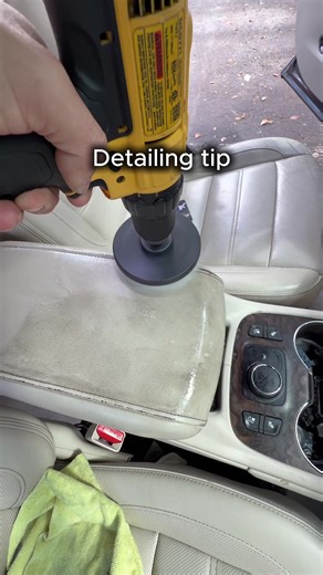 This Stuff Is Insane🤯 If you don’t have this in your arsenal you have no idea what your missing out on. • Cleaning carpets and removing stains are a thing of the past 3 step carpet bomber works wonders making it too easy even with no extractor! @psdetailproducts Good stuff🤝 • #detailing #mobiledetailing #carpetcleaning #satisfying #fyp