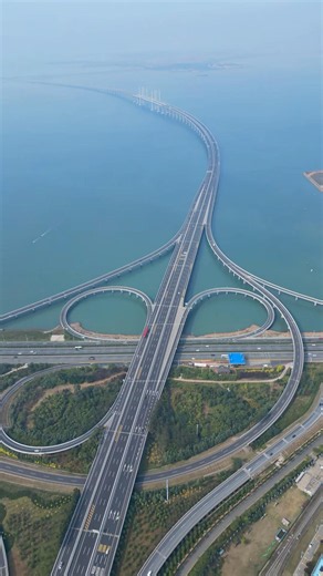 Trung Quốc Xây Siêu Cầu 42KM Giữa Biển Như Thế Nào? #CauVuotBien #TrungQuoc #DuongKhamPha