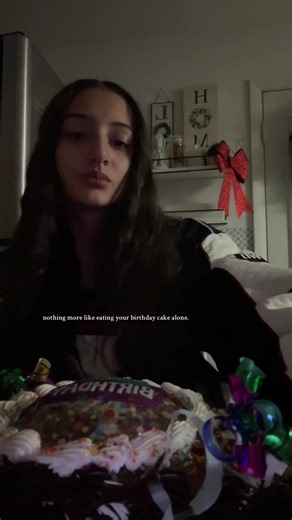 #18thbirthday #birthday #18 #fyp #legal | birthday cake