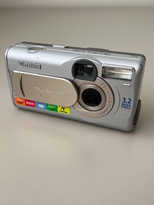 Canon Powershot A310 Digital Camera 3.2MP Silver Compact Y2K Rare Color Point and Shoot With Box   Memory Card Vintage Tested Working Retro - Etsy Canada