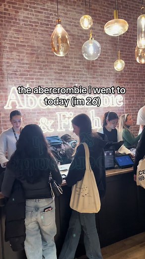 kids these days dont know that A&F smelled like men’s cologne & the store was super dark or that a random male model with 6 pack would be the greeter of the store lol #genz #millennium #abercrombie