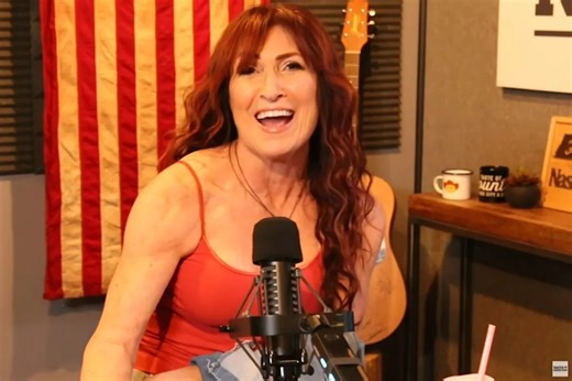 Jo Dee Messina Credits Fitness Transformation to the Gym: 'This Isn't, Hey, Let's Pop a Pill and Be Skinny in a Month'