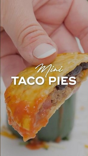 Mini Taco Pies (easy taco hand pies with pie crust) 🌮