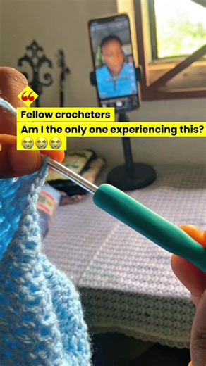 My hook keeps sliding off the ergonomic casing 😭😭#crochet #hook #fyp #yeyewool #yarns