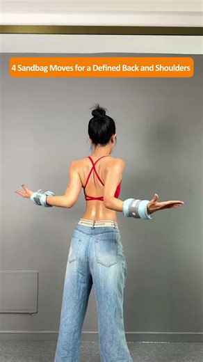 4 Powerful Sandbag Exercises to Tighten Your Armpits, Collarbone, and Back in Just Minutes a Day
