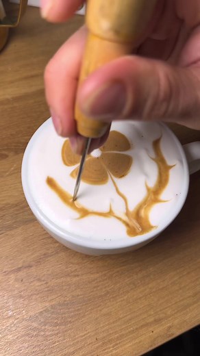 Easy latte art#latteartcity #CoffeeTikTok #espresso #art #beautiful #easy