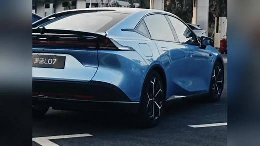 深蓝L07试驾体验#深蓝L07 #左手深蓝超级增程右手华为乾崑智能#跃跃欲试L07试驾分享#深蓝L07上市