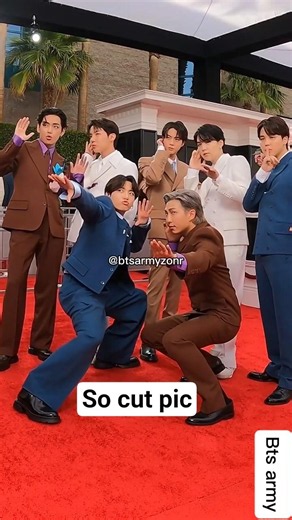 😂😂#bts #rm #jin #jimin #suga #taehyung #jungkook #jhope #shorts #cartoon #btsswim #swim #swimbts
