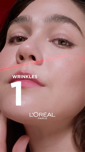 3 Power Actives in 1 | NEW L’Oréal Paris Revitalift Triple Power Serum