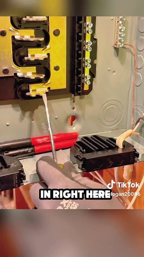 How to Change or Replace a Circuit Breaker Safely