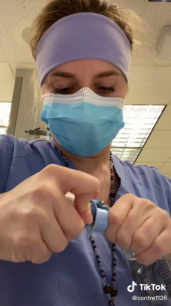 Cómo mezclar Zosyn en menos de un minuto