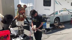 Shooter performs with Fatz Geronimo from the Rock-afire Explosion! Shooter is on the Bound Ta Git Down tour in support of his new album “Shooter” dropping 8/10! Check put your dates and order your copy at www.shooterjennings.com | Shooter Jennings