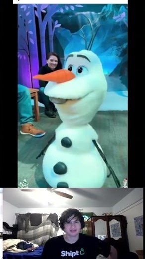 "Olaf robot at Paris Disneyland"