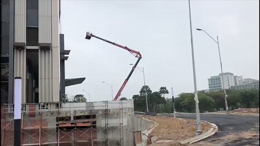 Chute d'une nacelle élévatrice