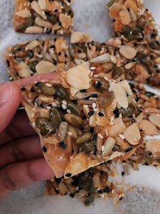 Recipe: Crispy Florentine Cookies