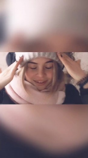 Styling a Pink Scarf: Tips and Tricks