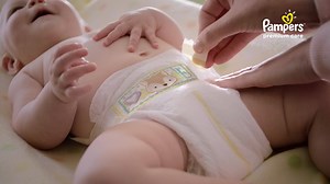Poczuj tylko miłość od pierwszego dotyku z Pampers Premium Care | Pampers