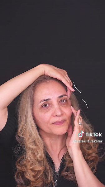 Achieve Eyebrow Symmetry with These Simple Exercises